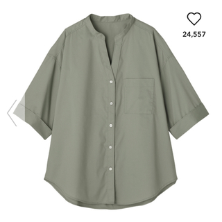 ジーユー(GU)の今期GU新品タグつき半袖ワイドスリーブシャツMサイズ(シャツ/ブラウス(半袖/袖なし))