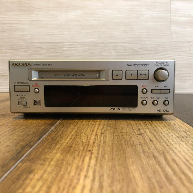 ONKYO(オンキヨー)の【2500→2000】ONKYO INTEC205 MDプレーヤー【ジャンク品】 スマホ/家電/カメラのオーディオ機器(ポータブルプレーヤー)の商品写真