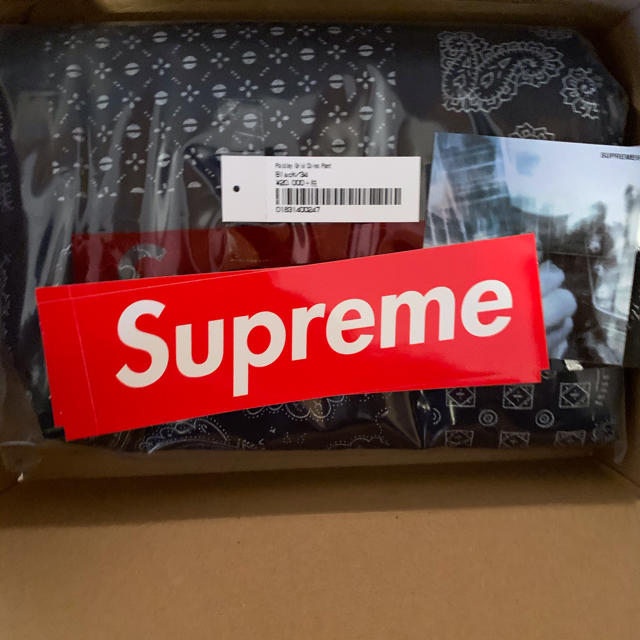 Supreme(シュプリーム)のSupreme Paisley Grid Chino Pant ブラック34 メンズのパンツ(チノパン)の商品写真