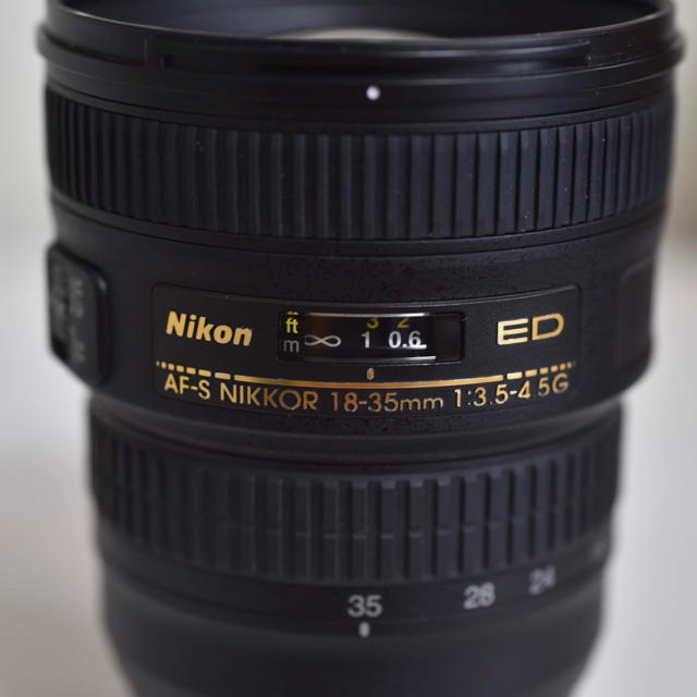 Nikon(ニコン)のNIKON AF-S NIKKOR 18-35mm f/3.5-4.5G ED スマホ/家電/カメラのカメラ(レンズ(ズーム))の商品写真