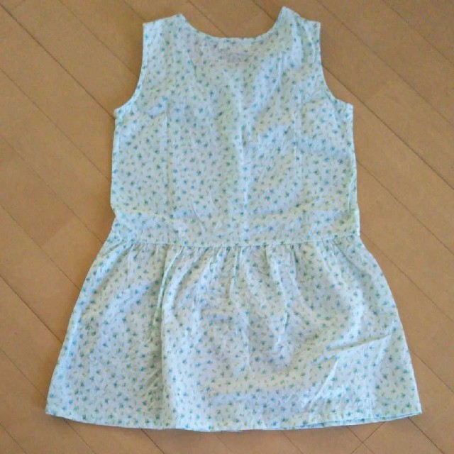 値下げ！花柄　ワンピース　140 キッズ/ベビー/マタニティのキッズ服女の子用(90cm~)(ワンピース)の商品写真