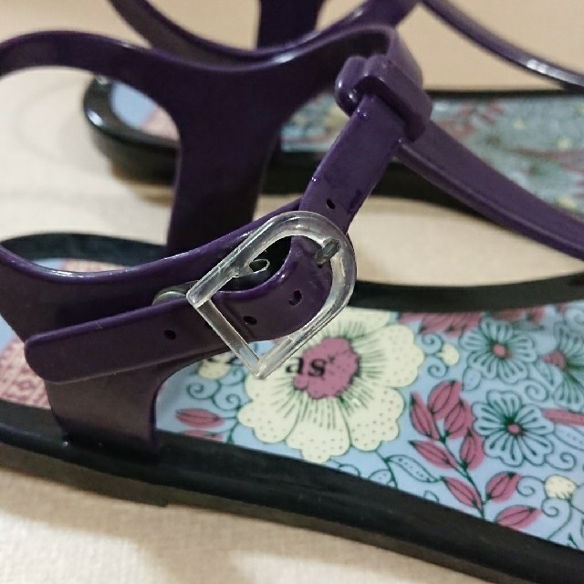 超美品 サンダル 紫 パープル エスニック リゾート レディースの靴/シューズ(ビーチサンダル)の商品写真
