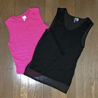 エイチアンドエム(H&M)の【新品】エイチアンドエム　Tシャツ　2枚(Tシャツ(半袖/袖なし))