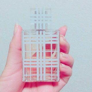 バーバリー(BURBERRY)のブリット オードトワレ 30ml(香水(女性用))