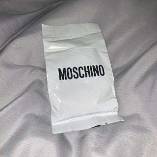 モスキーノ(MOSCHINO)のmoschino  ファンデーション　リフィル　新品(ファンデーション)