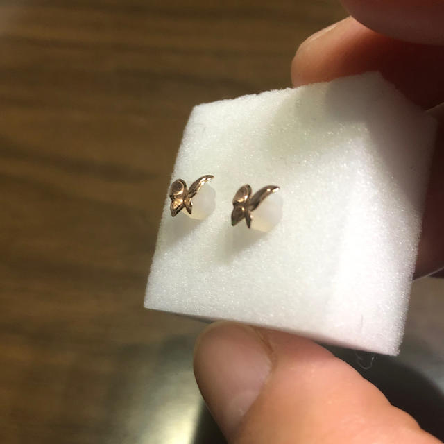ジュエリーツツミ 蝶 ピアス ピンクゴールド