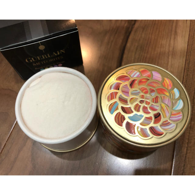 GUERLAIN(ゲラン)のゲラン　フェイスパウダー　メテオリット MYTHIC 01 コスメ/美容のベースメイク/化粧品(フェイスパウダー)の商品写真