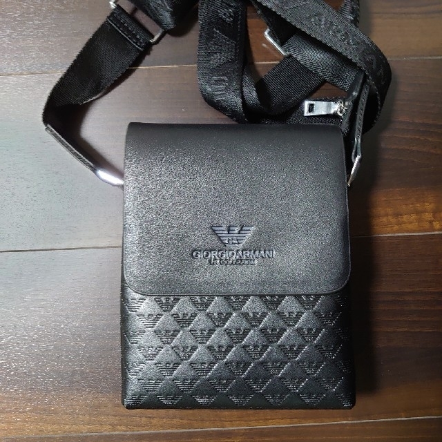 Giorgio Armani - ジョルジオアルマーニ ショルダーバッグの通販 by Giorgio Armani - ジョルジオアルマーニ ショルダーバッグの通販 by