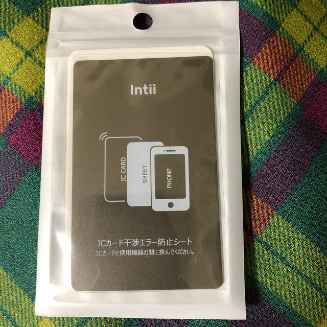 Intii  ICカード干渉エラー防止シート スマホ/家電/カメラのスマートフォン/携帯電話(その他)の商品写真