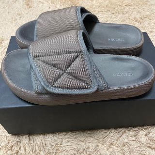 アディダス(adidas)のyeezy slipper season6(スニーカー)