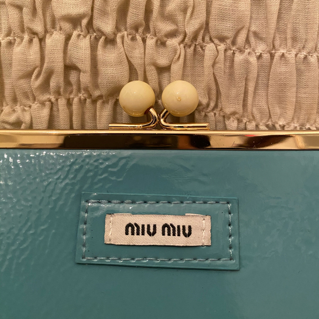 miumiu(ミュウミュウ)のmiumiu ポーチ レディースのファッション小物(ポーチ)の商品写真