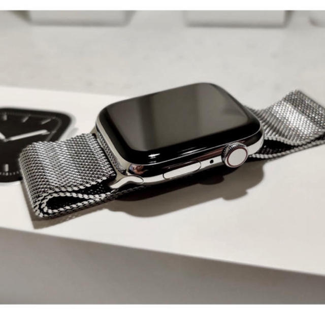 Apple Watch - Apple watch series5 ステンレススチール44mmの通販 by shop｜アップルウォッチならラクマ 超激得新品