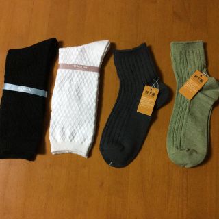 クツシタヤ(靴下屋)の🌟新品未使用 レディース 靴下 4点セットタグ付き 🌟(ソックス)