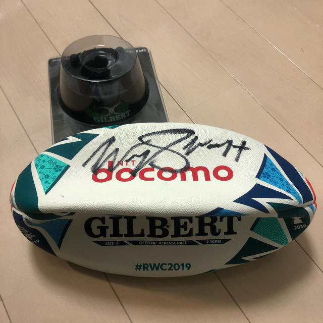 ラグビーワールドカップ 公式 ラグビーボール GILBERT 5号 直筆サイン入-