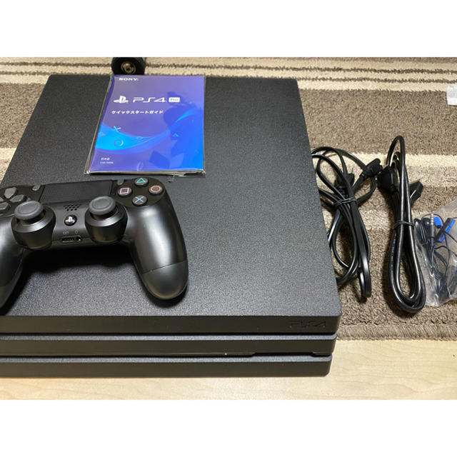 PS4pro 本体　CHU-7200B b01