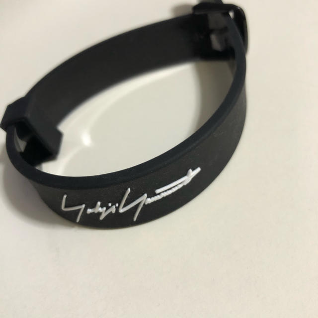 Yohji Yamamoto(ヨウジヤマモト)のヨウジヤマモト　限定　非売品　ブレスレット レディースのアクセサリー(ブレスレット/バングル)の商品写真