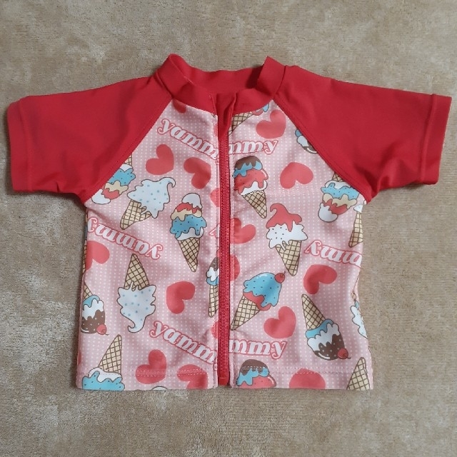 半袖ラッシュガード　95㎝　2枚 キッズ/ベビー/マタニティのキッズ服女の子用(90cm~)(水着)の商品写真