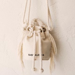 アリシアスタン(ALEXIA STAM)のBABY ALEXIA Side Fringe Draw String Bag(ポシェット)