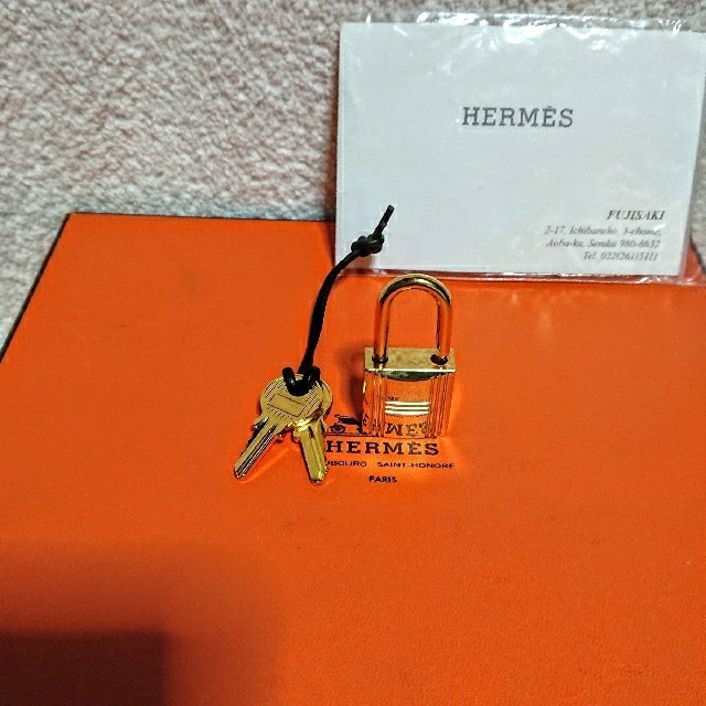 HERMES ゴールド カデナパドロック南京錠鍵2本付き！メンズ