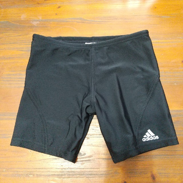 adidas(アディダス)の【新品】adidas ボーイズ 水着 160cm キッズ/ベビー/マタニティのキッズ服男の子用(90cm~)(水着)の商品写真