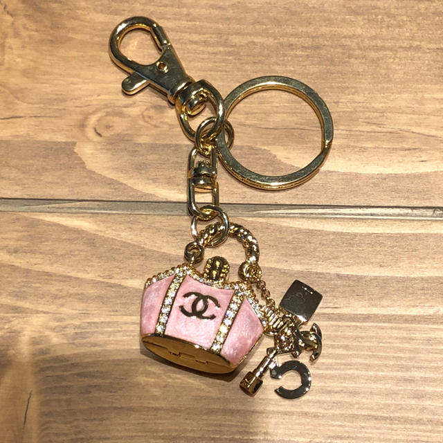 CHANEL シャネル　キーホルダー