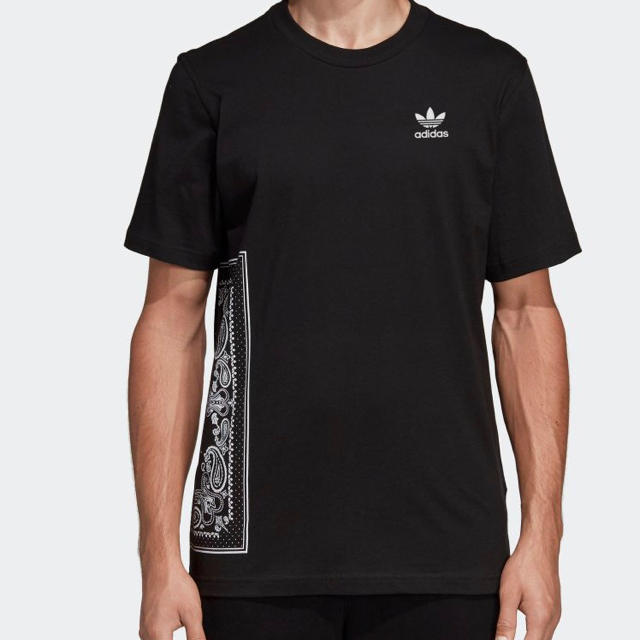 adidas(アディダス)の《新品未使用》アディダス オリジナルス BANDANA tシャツ  メンズのトップス(Tシャツ/カットソー(半袖/袖なし))の商品写真