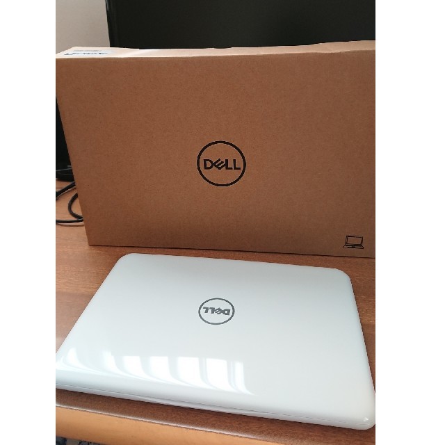 ノートPC　Inspiron11 3000  P24T003 DELL　おまけ付