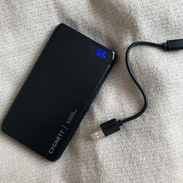 コストコ(コストコ)のモバイルバッテリー（ブラック） スマホ/家電/カメラのスマートフォン/携帯電話(バッテリー/充電器)の商品写真