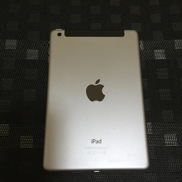 iPad mini3 16GB スペースグレー docomo 1