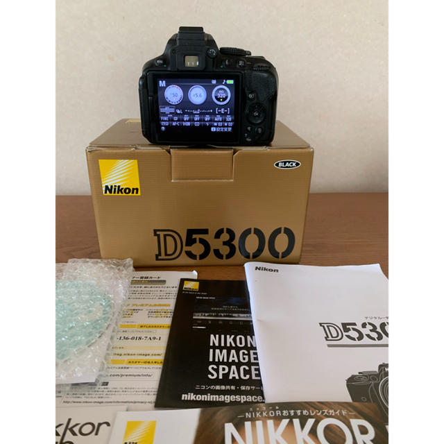 Nikon ニコンd5300 本体とレンズ 1