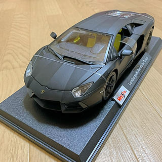 ランボルギーニ(Lamborghini)のMaisto 『Lamborghini Aventador』 マッドブラック(ミニカー)