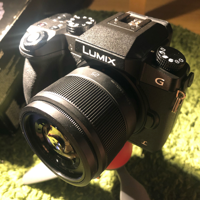 lumix g7 25m単焦点レンズ付き