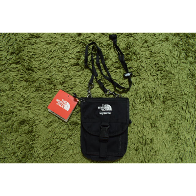 Supreme(シュプリーム)のsupreme the north face utility pouch ハンドメイドのファッション小物(ポーチ)の商品写真