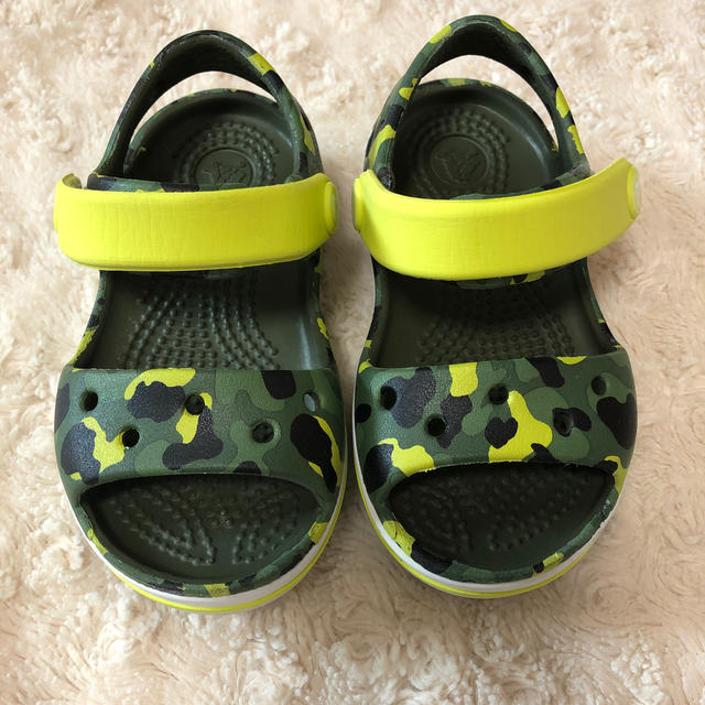 crocs(クロックス)のクロックス　サンダル 13センチ キッズ/ベビー/マタニティのベビー靴/シューズ(~14cm)(サンダル)の商品写真