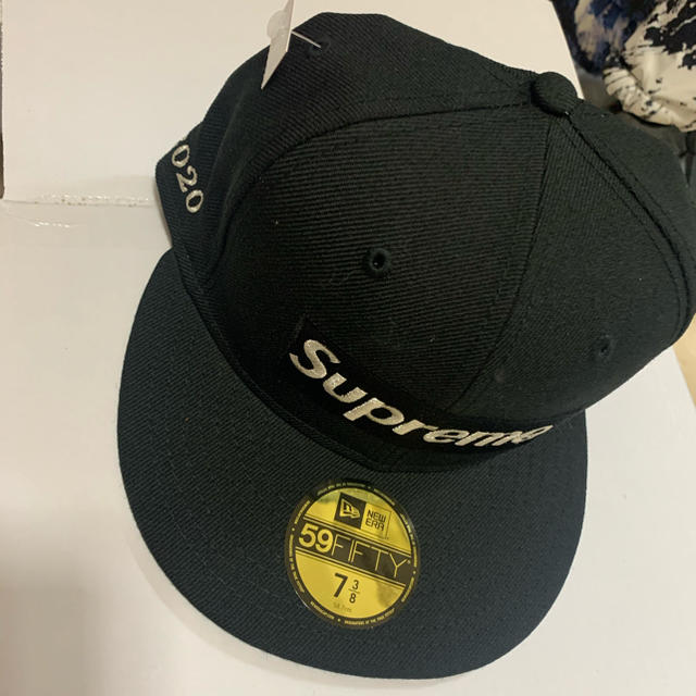 $1M Metallic Box Logo New Era®帽子