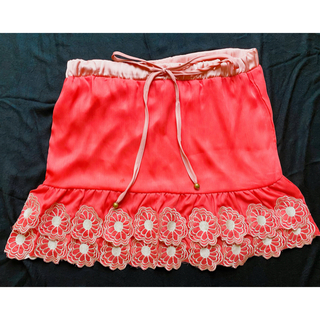 ミニスカート ♡ ピンク オレンジ 花柄 刺繍(ミニスカート)