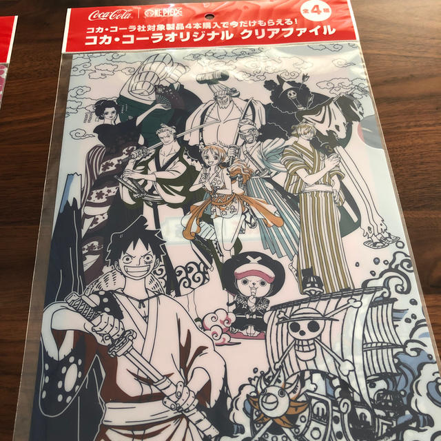 コカ・コーラ(コカコーラ)のワンピース　コカコーラオリジナル　クリアファイル　2枚 エンタメ/ホビーのアニメグッズ(その他)の商品写真