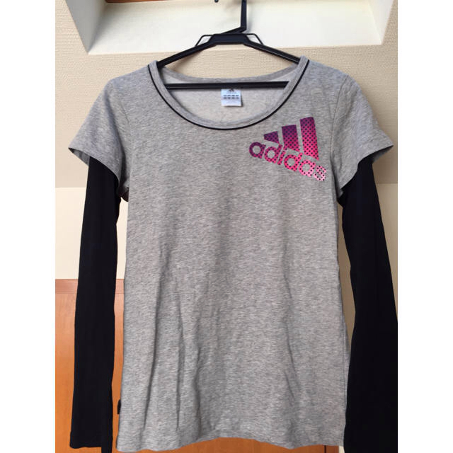 adidas(アディダス)の長袖Tシャツ レディースのトップス(Tシャツ(長袖/七分))の商品写真