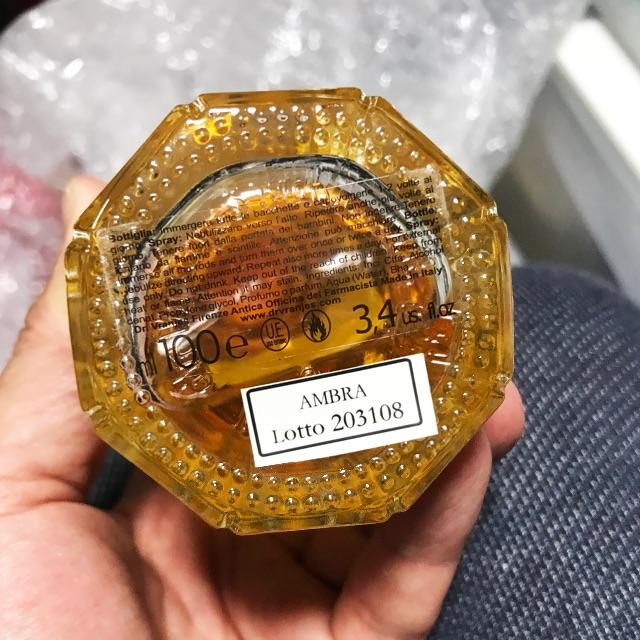 イタリア語で琥珀色の意味 Ambra アンバー の気品をミニミニでどうぞ の通販 By Toto トト の店 ラクマ イタリア語で琥珀色の意味 Ambra アンバー の気品をミニミニでどうぞ の通販 By Toto トト の店 ラクマ
