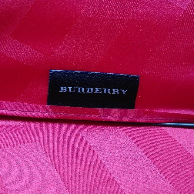 BURBERRY(バーバリー)の❤️まのまま 様専用❤️BURBERRY バーバリー 折り畳み傘 レディースのファッション小物(傘)の商品写真