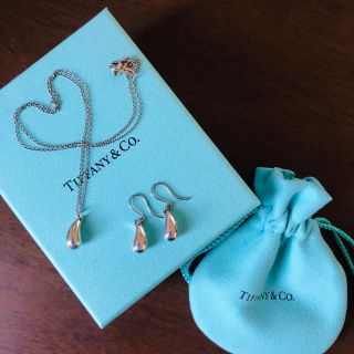 ティファニー(Tiffany & Co.)のTiffany ティアドロップ　ネックレス&ピアス(ピアス)