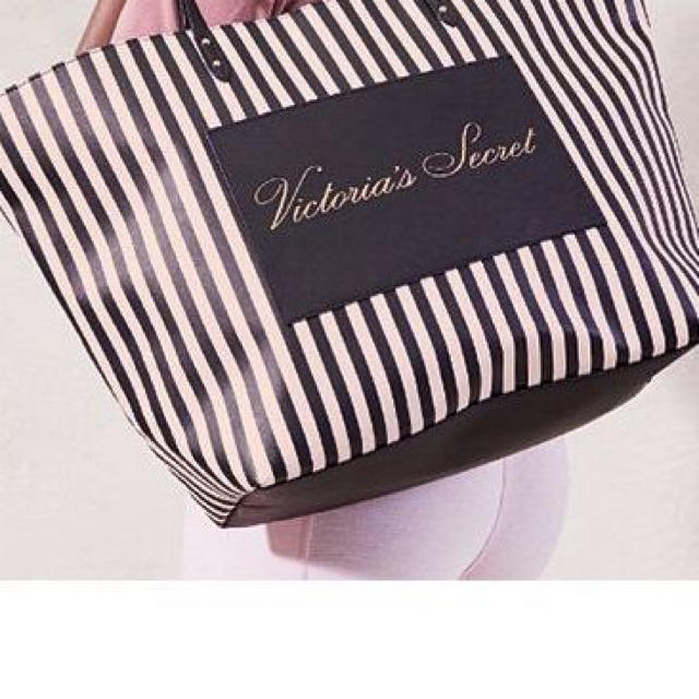 Victoria's Secret(ヴィクトリアズシークレット)のVictoria'sSecret レディースのバッグ(トートバッグ)の商品写真