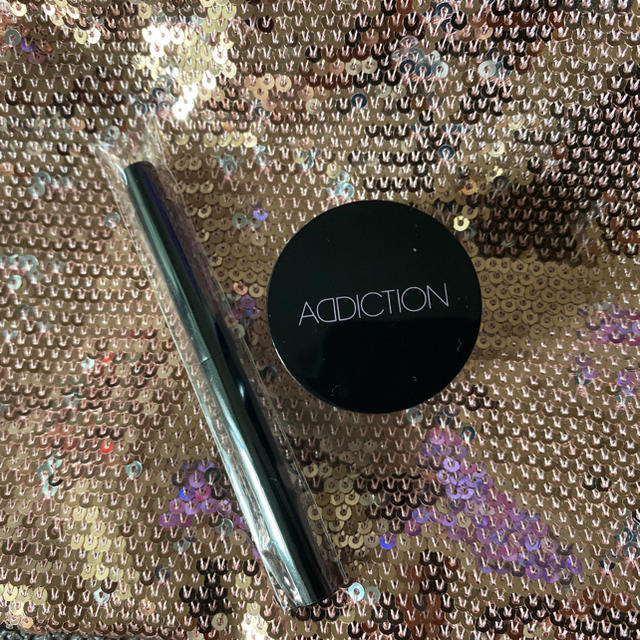 ADDICTION(アディクション)のADDICTION ジェルアイライナー ブラシset コスメ/美容のベースメイク/化粧品(アイライナー)の商品写真