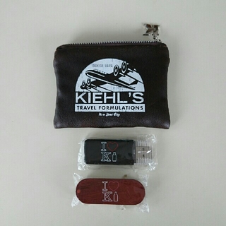 キールズ(Kiehl's)のKIEHL'S キールズ ノベルティ USBメモリ (その他)