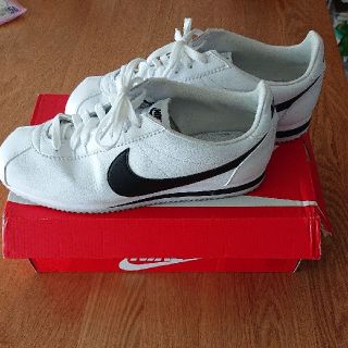 ナイキ(NIKE)のNIKE classic cortez leather(スニーカー)