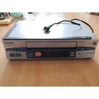 VHS ビデオ　アイワ　aiwa HV-FR80　リモコン付き(その他)