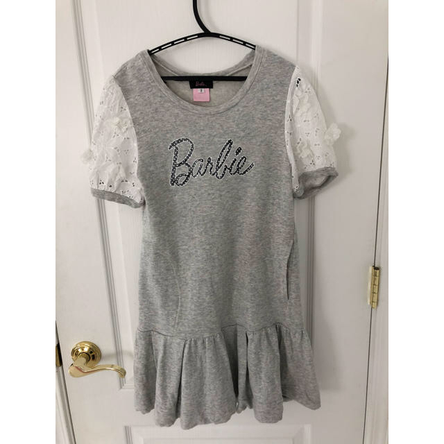 Barbie(バービー)のバービーワンピース キッズ/ベビー/マタニティのキッズ服女の子用(90cm~)(ワンピース)の商品写真