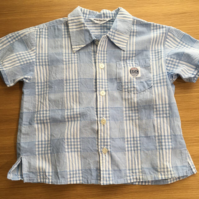 mou jon jon(ムージョンジョン)のムージョンジョン　チェックシャツ100 半袖 キッズ/ベビー/マタニティのキッズ服男の子用(90cm~)(Tシャツ/カットソー)の商品写真