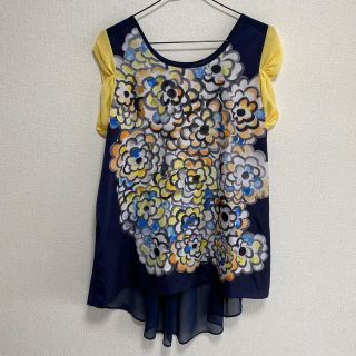 アーモワールカプリス(armoire caprice)の【ふーみんさま専用】🌼花柄ブラウス🌼(カットソー(半袖/袖なし))