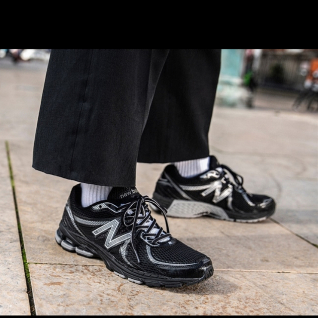 New Balance(ニューバランス)の限定newbalance 860v2 スニーカー メンズの靴/シューズ(スニーカー)の商品写真